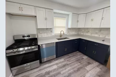 698 E Sibley Boulevard, Dolton, IL 60419 - Photo 4
