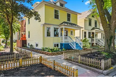 3757 N Bosworth Avenue, Chicago, IL 60613 - Photo 1