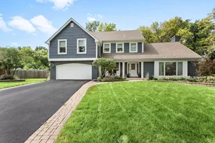 1023 Creekside Cir, Naperville, IL 60563 - Photo 1