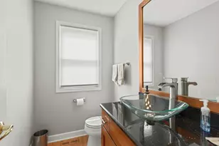1023 Creekside Cir, Naperville, IL 60563 - Photo 10