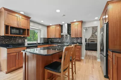 1023 Creekside Circle, Naperville, IL 60563 - Photo 8