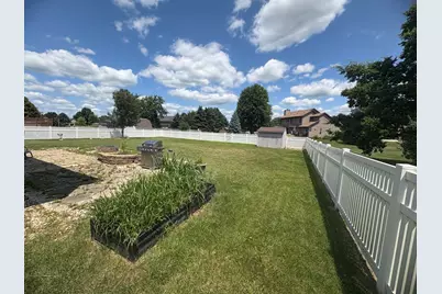 1239 Sandhurst Drive, Sandwich, IL 60548 - Photo 2
