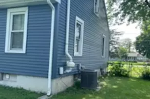 211 N Webster St, Catlin, IL 61817 - Photo 6