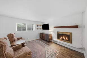 2206 Kingston Dr, Wheaton, IL 60187 - Photo 30