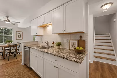 432 N Lake Shore Drive, Palatine, IL 60067 - Photo 6