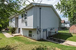 929 Adams St, Waukegan, IL 60085 - Photo 24