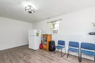 929 Adams St, Waukegan, IL 60085 - Photo 20