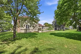 3028 Wedgewood Dr, Dekalb, IL 60115 - Photo 46