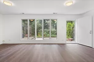 974 S Park Terrace, Chicago, IL 60605 - Photo 8