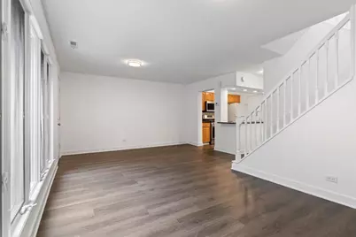 974 S Park Terrace, Chicago, IL 60605 - Photo 10