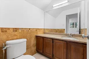 974 S Park Terrace, Chicago, IL 60605 - Photo 12