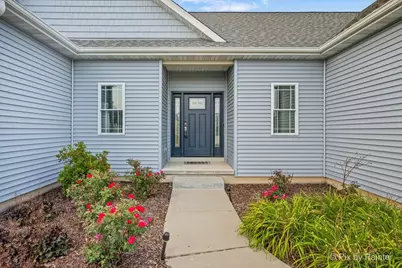 329 Coley Place, Sycamore, IL 60178 - Photo 4