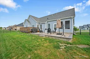 329 Coley Pl, Sycamore, IL 60178 - Photo 30