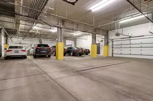 2401 N Janssen Ave, Chicago, IL 60614 - Photo 18