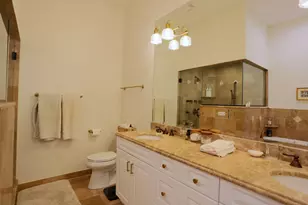 2401 N Janssen Ave, Chicago, IL 60614 - Photo 10