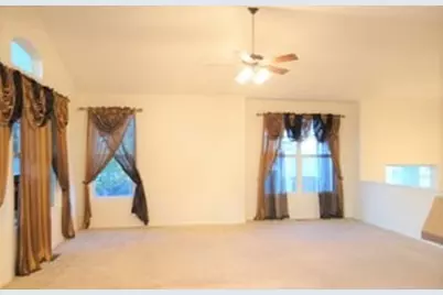 429 Grosvenor Lane, Aurora, IL 60504 - Photo 6