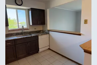 1326 E 159th St 1326 Street #3E, Lockport, IL 60441 - Photo 4