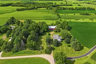 24654 Hazel Rd, Sterling, IL 61081 - Photo 6