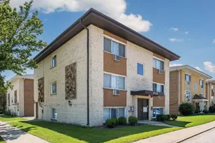 4728 N Olcott Ave, Harwood Heights, IL 60706 - Photo 1