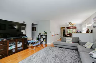 6615 N California Ave, Chicago, IL 60645 - Photo 4