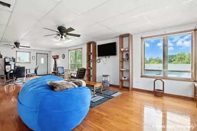 225 E Main Street, Round Lake Park, IL 60073 - Photo 18