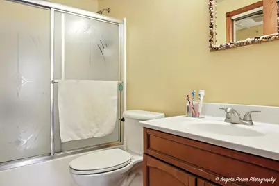 225 E Main Street, Round Lake Park, IL 60073 - Photo 24