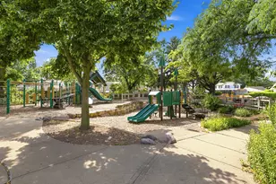 3432 Lonnquist Dr, Franklin Park, IL 60131 - Photo 16