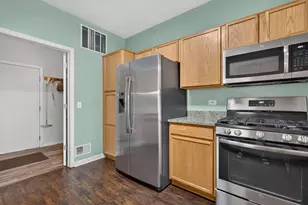 24011 Pear Tree Cir, Plainfield, IL 60585 - Photo 6