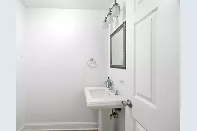 8016 Geneva Street, Woodridge, IL 60517 - Photo 20