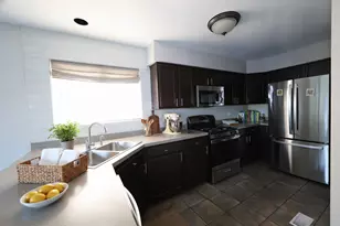 1011 Greenleaf Dr, Joliet, IL 60436 - Photo 18