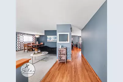 4402 Sycamore Lane, Rolling Meadows, IL 60008 - Photo 2