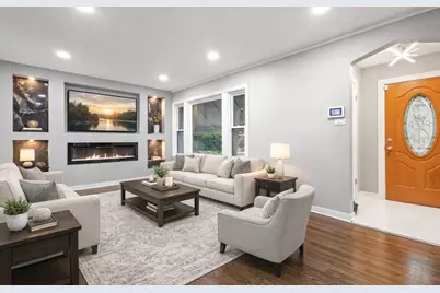 10231 S Rhodes Avenue, Chicago, IL 60628 - Photo 2