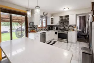 3106 Hedgerow Ln, Homewood, IL 60430 - Photo 12