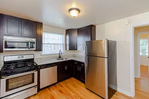 4262 W Nelson St, Chicago, IL 60641 - Photo 2