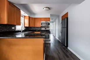 11233 S Whipple St, Chicago, IL 60655 - Photo 6