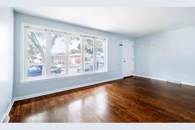 11233 S Whipple Street, Chicago, IL 60655 - Photo 8