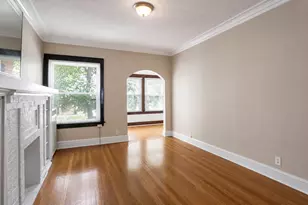 1528 E 74th Pl, Chicago, IL 60619 - Photo 2