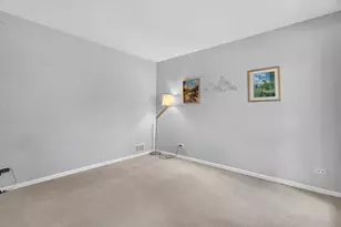 430 Glenrose Ln, Lake in the Hills, IL 60156 - Photo 16