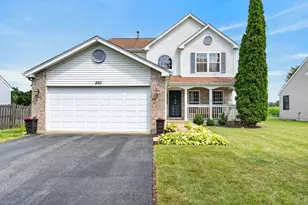 430 Glenrose Ln, Lake in the Hills, IL 60156 - Photo 2