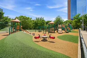 420 W Ontario St, Chicago, IL 60654 - Photo 36