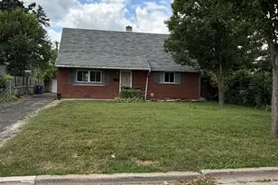 426 Mills St, Hinsdale, IL 60521 - Photo 1