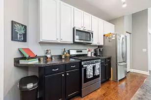 936 Bluebell Cir, Joliet, IL 60431 - Photo 4