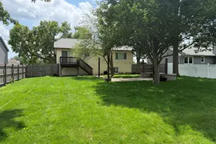 1940 Division St, Saint Charles, IL 60174 - Photo 2
