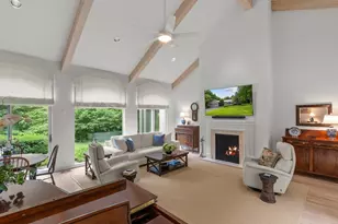 107 N Mayflower Rd, Lake Forest, IL 60045 - Photo 4