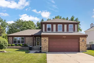 2323 Richmond Drive, Wheaton, IL 60189 - Photo 1