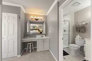 2323 Richmond Dr, Wheaton, IL 60189 - Photo 18