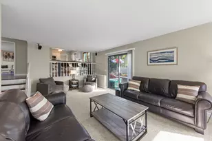 2323 Richmond Dr, Wheaton, IL 60189 - Photo 6