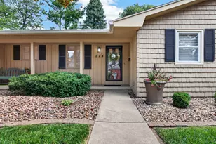 224 Fleetwood Dr, Bloomington, IL 61701 - Photo 2
