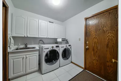 7189 Springside Avenue, Downers Grove, IL 60516 - Photo 16