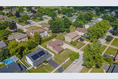 17W544 Sutton Place, Darien, IL 60561 - Photo 48